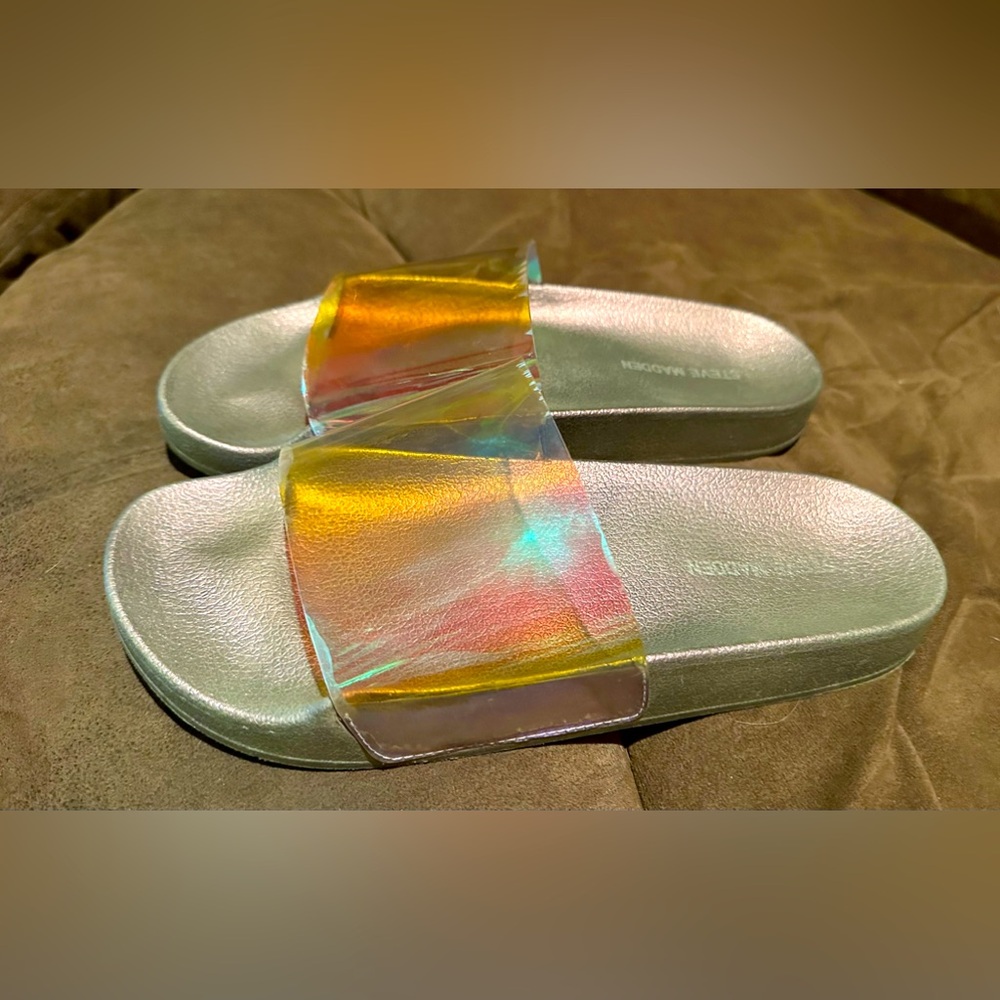 Steve Madden Slides 
Size 8
